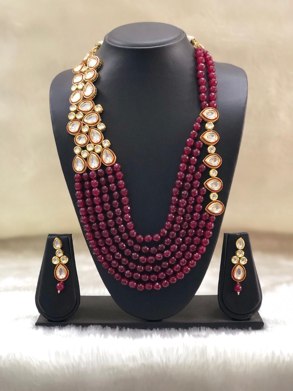 Maroon deals kundan choker