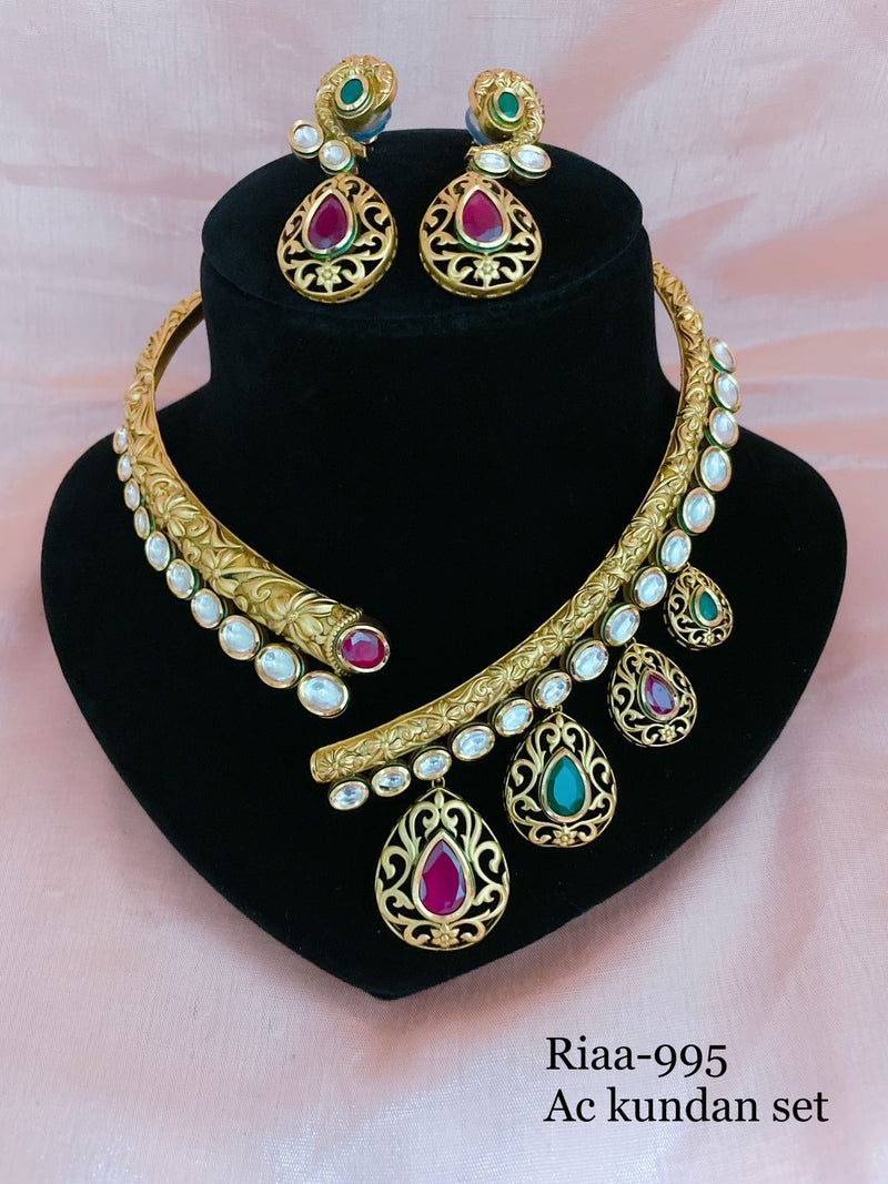 Gold Embellished Multicolor Kundan Necklace Set