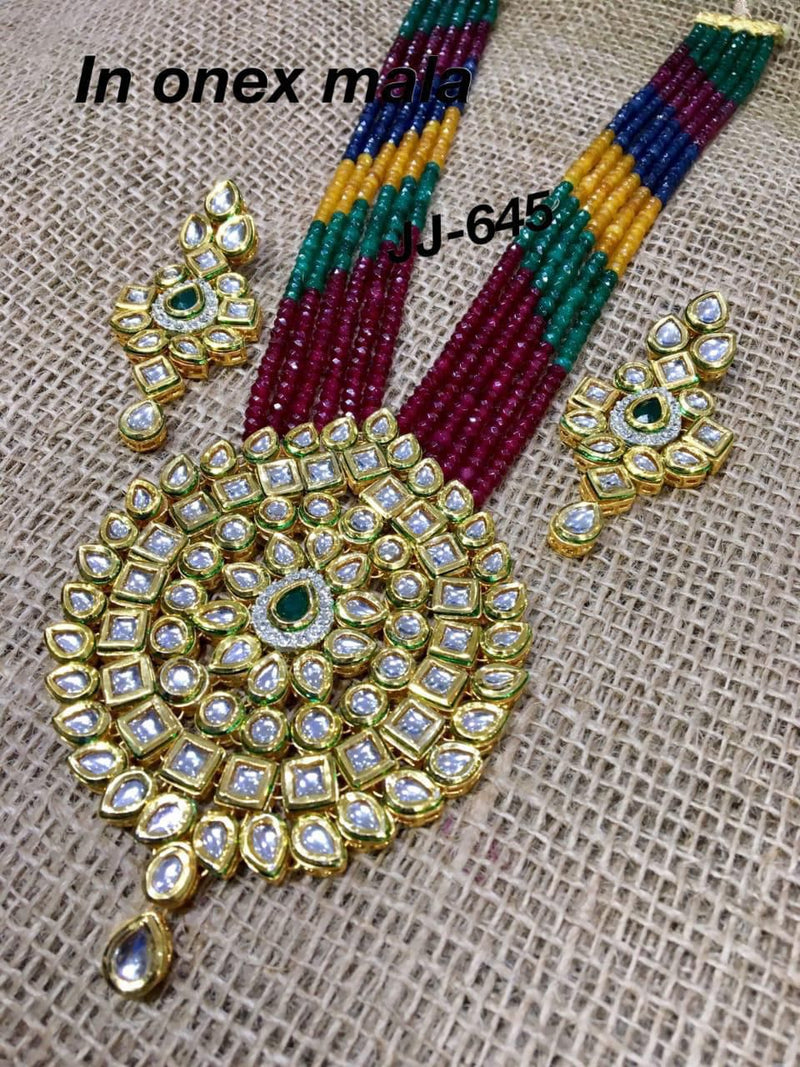 Graceful Multicolor Kundan Necklace Set